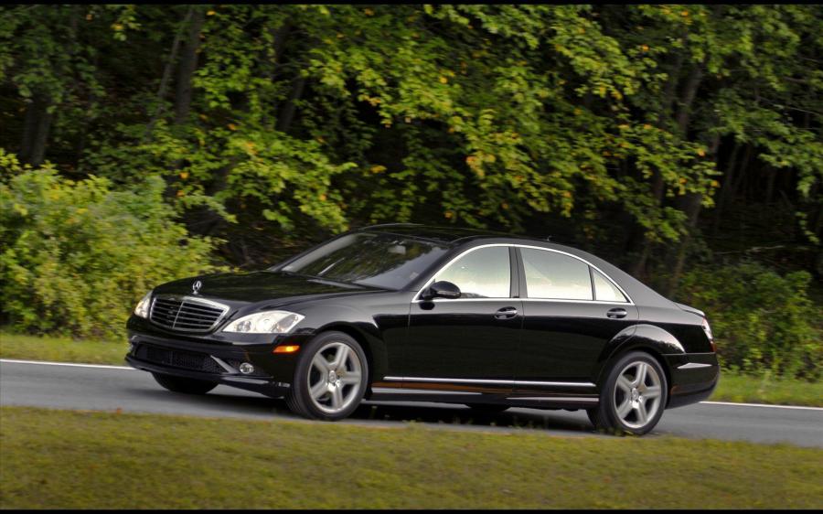  Mercedes-Benz S550 Enhanced 2009 года  (фото 9 из 11)